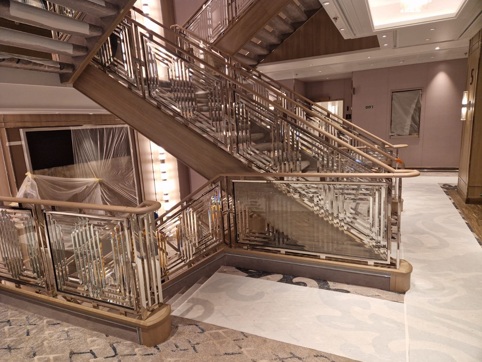 Finished decorative work