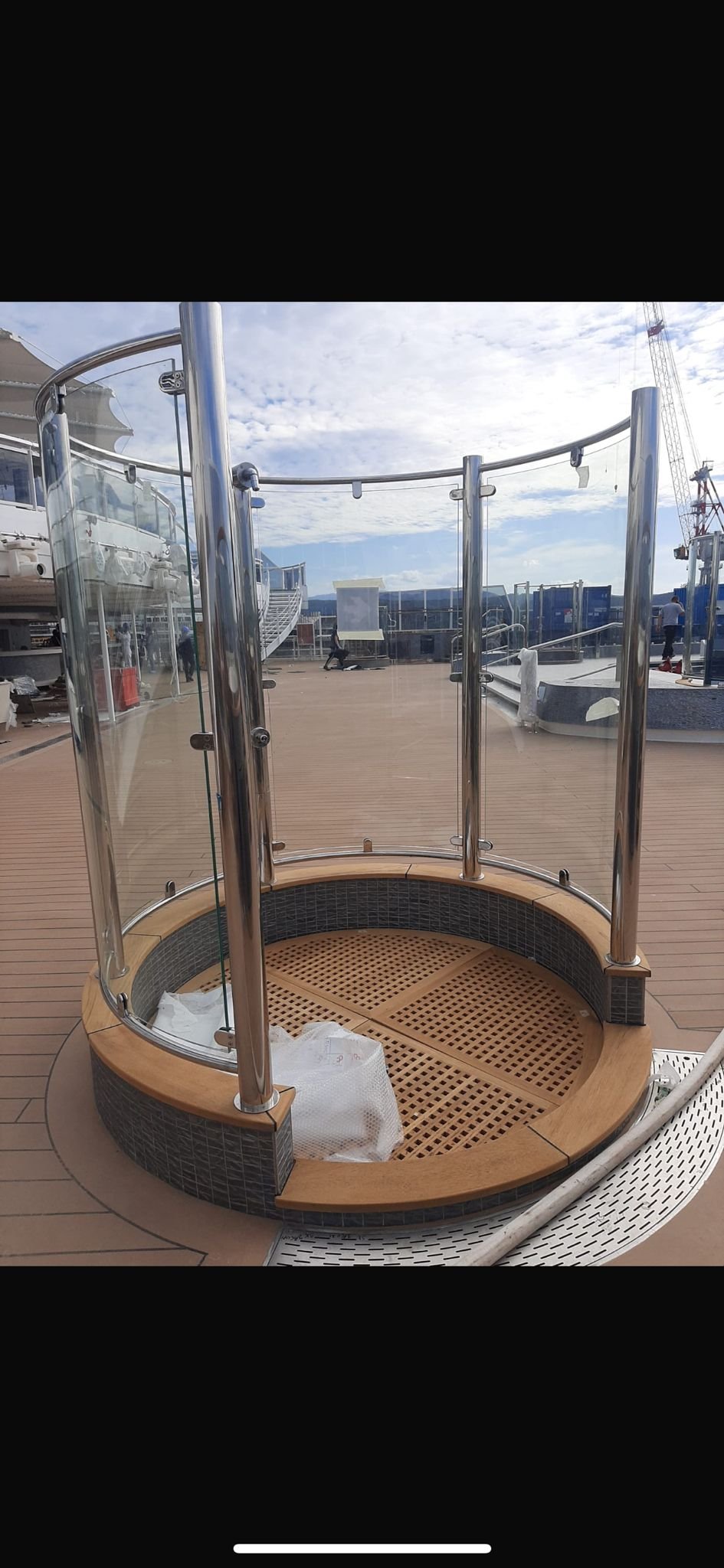Pool and wellness stainless-steel work