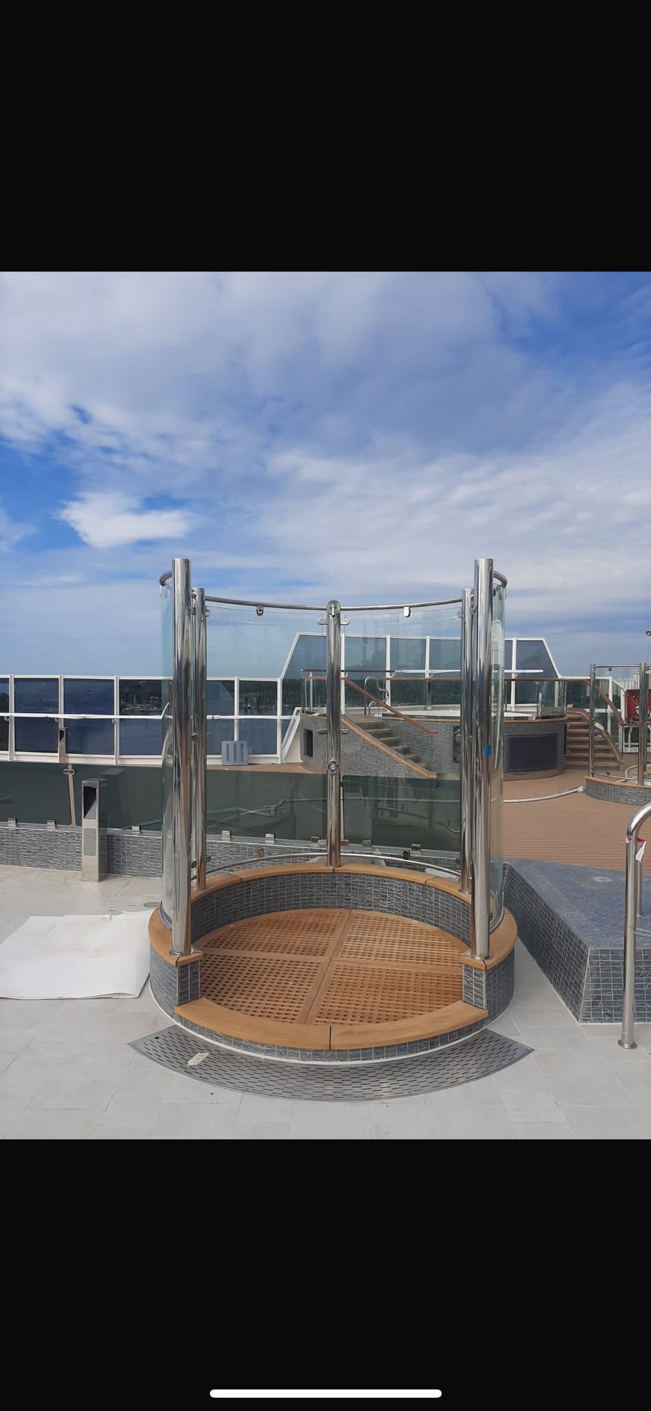 Pool / wellness / railings